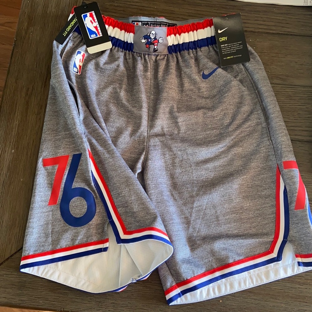 NWT Philadelphia 76ers Nike Gray CITY EDITION